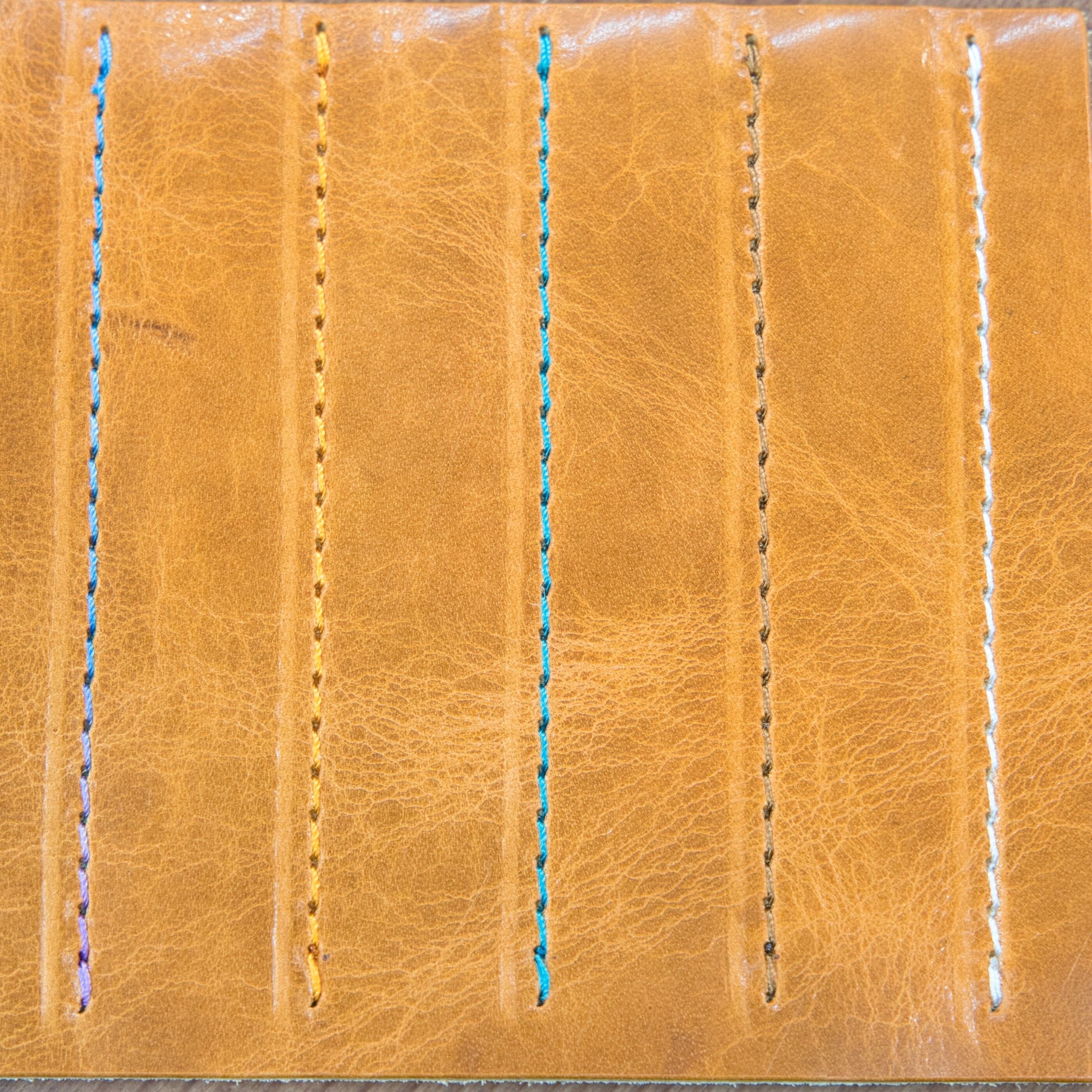 革と糸のご紹介 | Leather Factory Coo